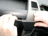 ProClip Fahrzeughalter für Rechtslenker 313456 - Mittelbefestigung, extra starke Montageplattform. NICHT für Modelle mit einer Handschuhfachklappe über dem Radio. - Mercedes Benz Sprinter 07-18, Volkswagen Crafter 07-16