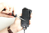 Gerätehalter 521500 mit Ladefunktion - für Smartphones - Apple iPhone 5, Apple iPhone 5C, Apple iPhone 5S und weitere