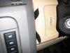 ProClip Fahrzeughalter für Rechtslenker 653572 - Mittelbefestigung- Nicht für Holzmaserungsplatten - Land Rover LR3 05-09, Land Rover Discovery 3 05-09