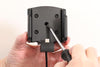 Gerätehalter 727413 mit Ladefunktion - für Bezahlterminals - Adyen AMS1