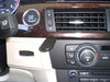 ProClip Fahrzeughalter 853737 - Mittelbefestigung- NUR für Modelle mit ab Werk eingebautem Navigationssystem. NUR für Modelle mit Holzdekor. - BMW 3-series E90, E91, E92 und weitere