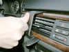 ProClip Fahrzeughalter 853739 - Mittelbefestigung- NICHT für Modelle mit ab Werk eingebautem Navigationssystem. NUR für Modelle mit Holzdekor. - BMW 3-series E90, E91, E92 und weitere